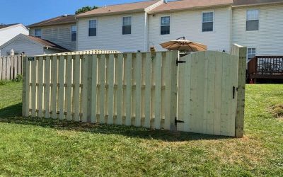 How Wide Should Fence Gaps Be?